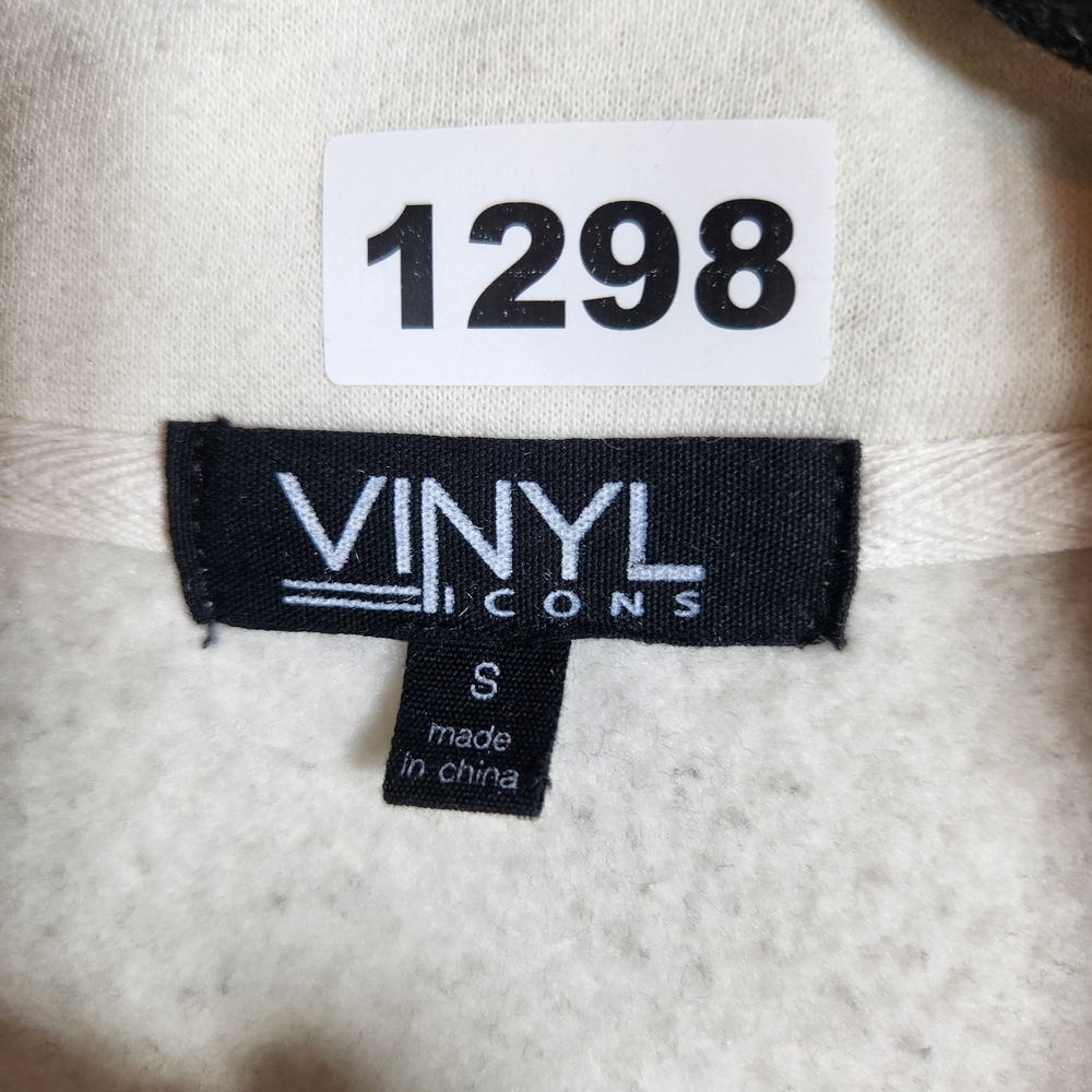 Vinyl Icons Cream Womens S Half Zip Sweatshirt With Decrotive Patches - Picture 2 of 12